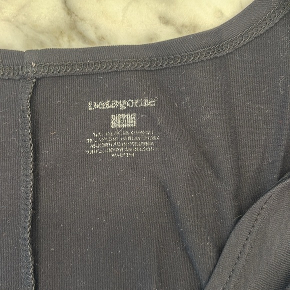 Women's Patagonia Bandha Twist Front Jersey Knit Dress in Black, Size M Long - Picture 4 of 6